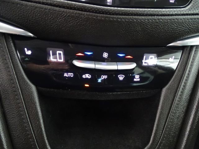 Used 2018 Cadillac XT5 Luxury w/ Driver Awareness Package AWD/4WD image 12
