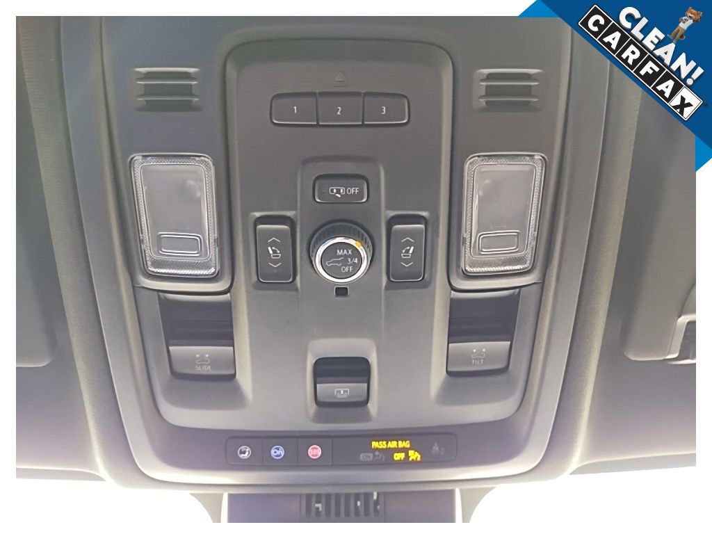 Used 2023 GMC Yukon XL Denali AWD/4WD image 44