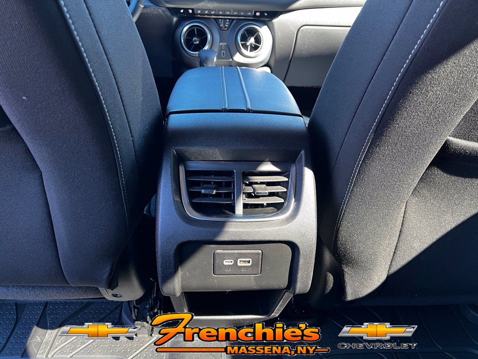 Used 2025 Chevrolet Blazer LT w/ LPO, Floor Liner Package AWD/4WD image 8