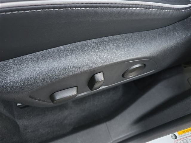 Used 2025 Buick Enclave Sport Touring image 19