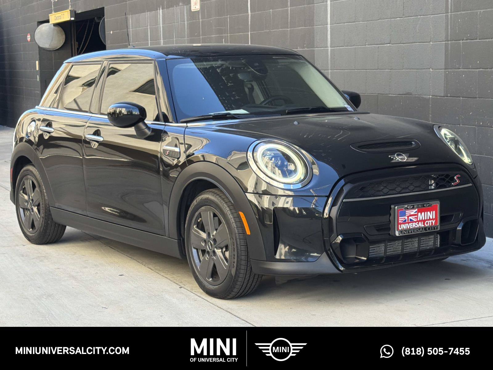 Used 2024 MINI Cooper S FWD image 1