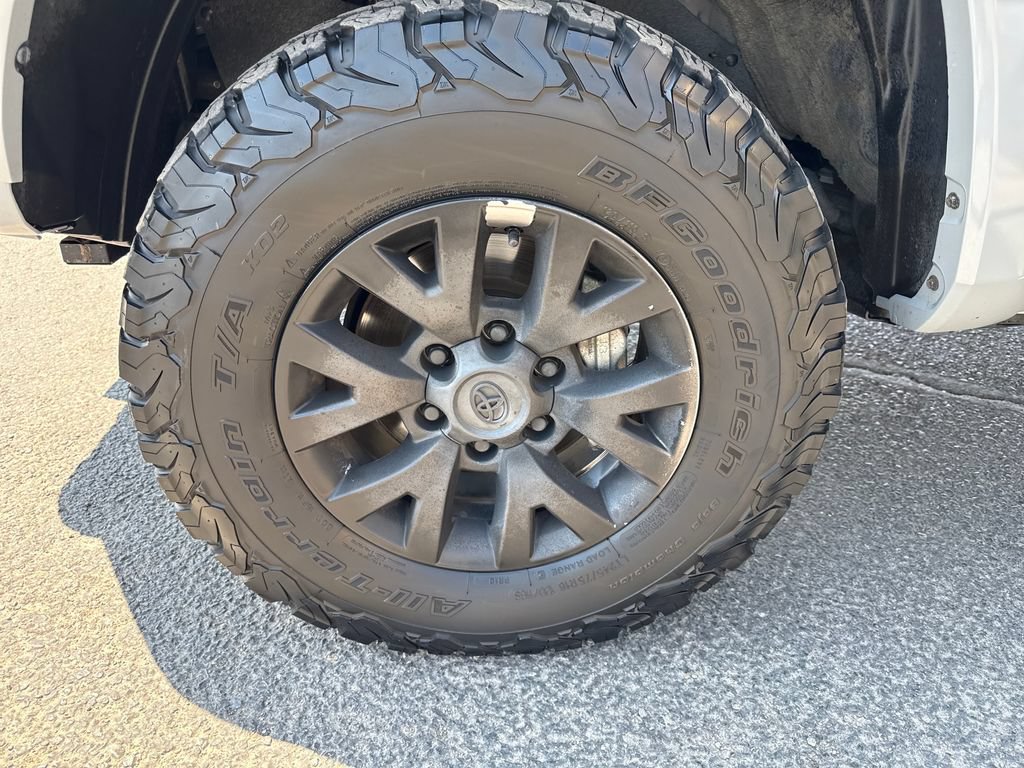 Used 2019 Toyota Tacoma SR5 AWD/4WD image 26