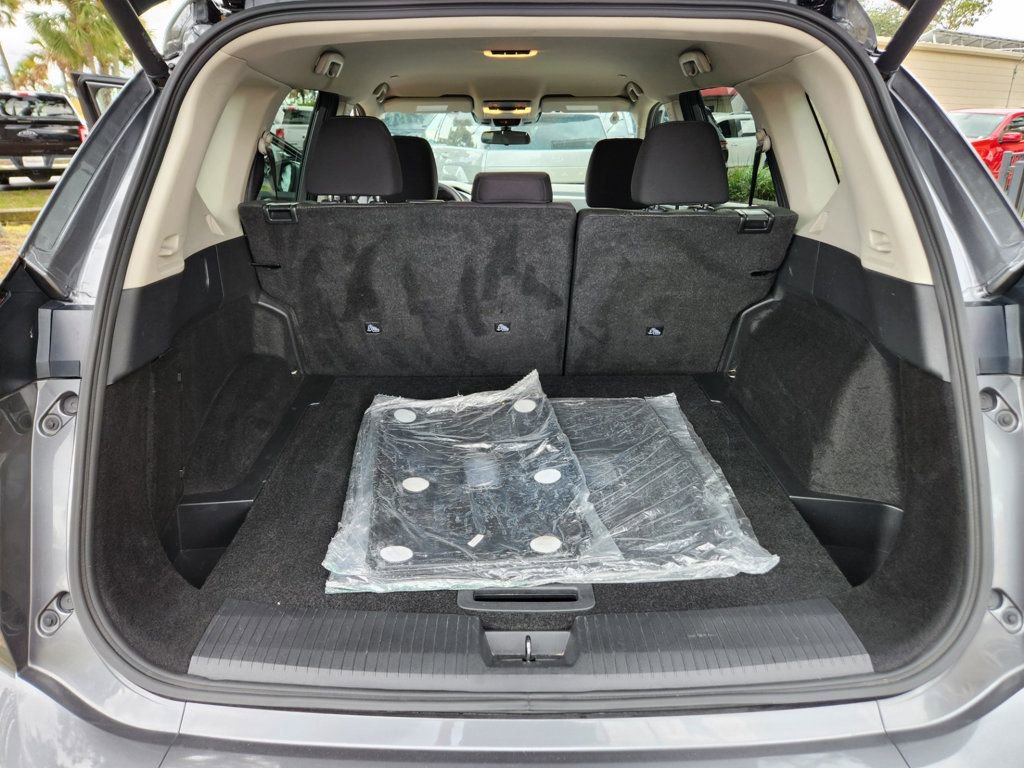 Used 2024 Nissan Rogue SV image 12