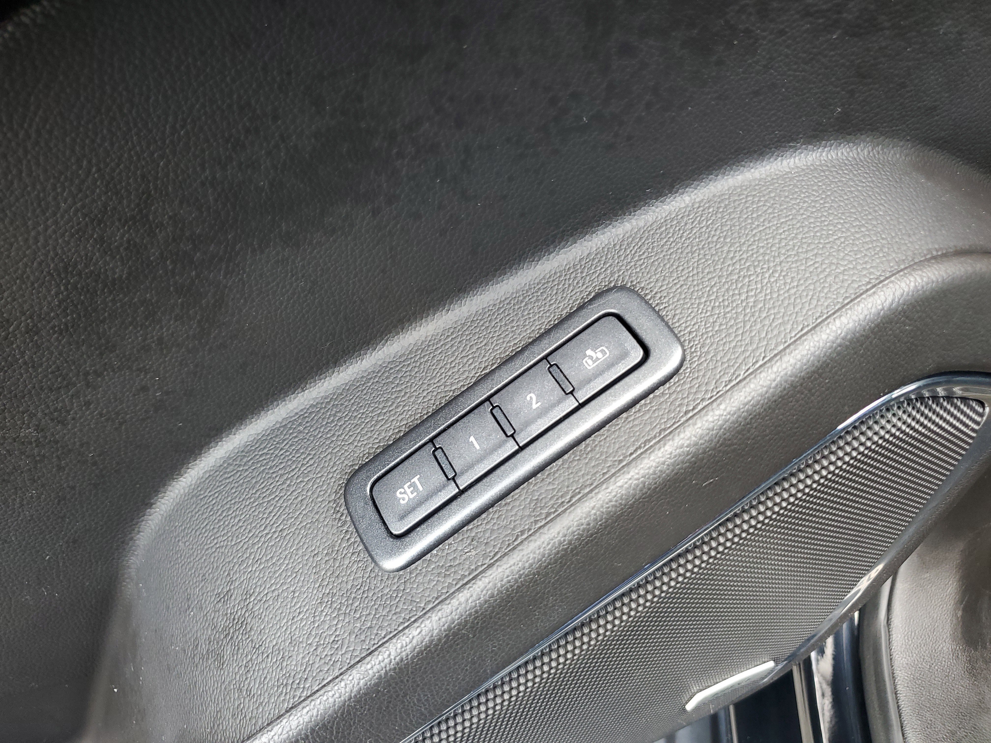 Used 2018 Chevrolet Tahoe LT AWD/4WD image 27