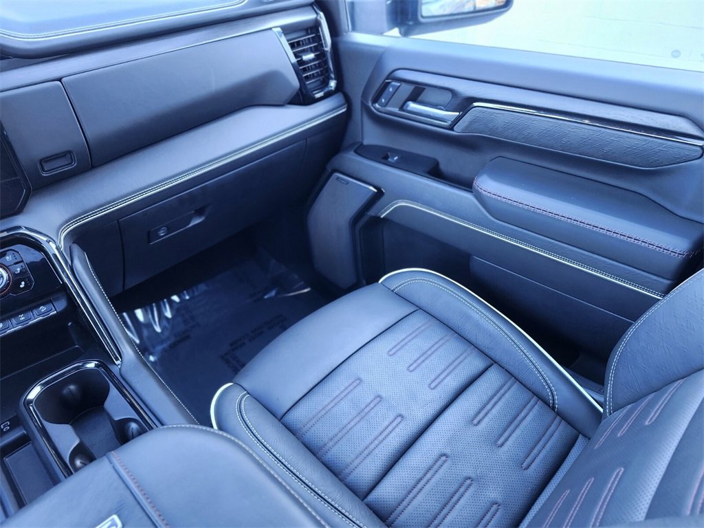 Used 2024 GMC Sierra 2500 AT4X image 13