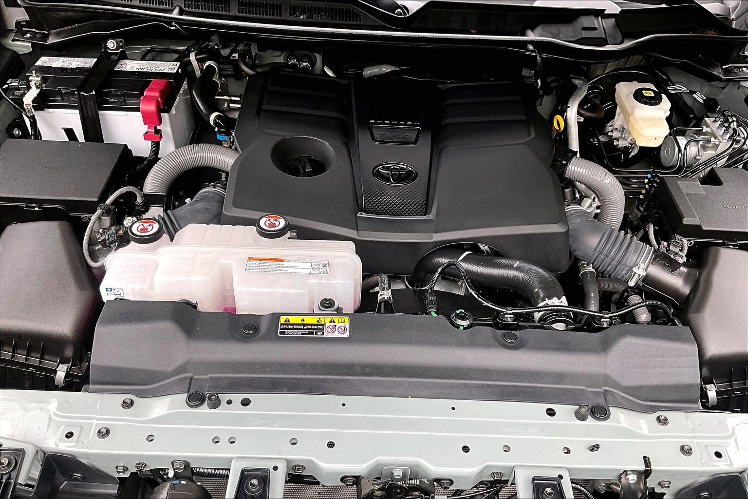 Used 2026 Toyota Tundra SR5 AWD/4WD image 9