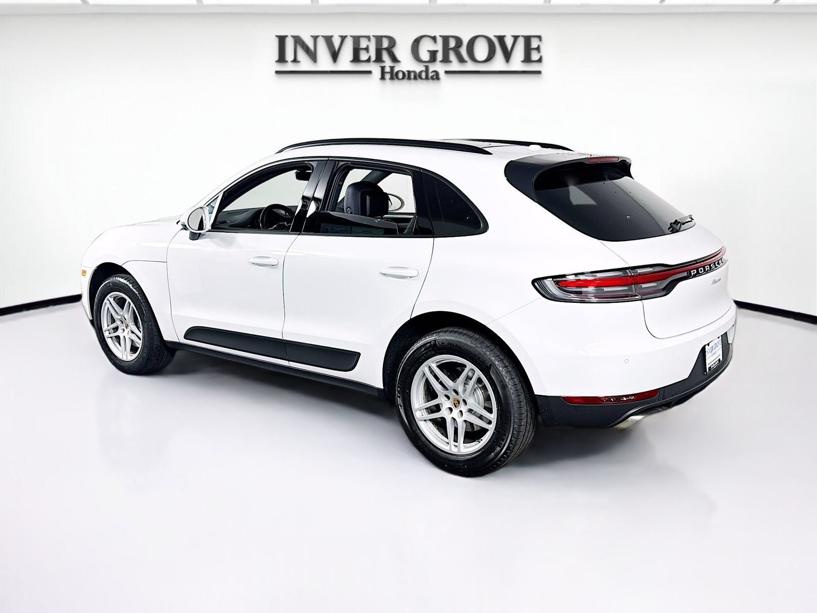 Used 2021 Porsche Macan AWD/4WD image 7