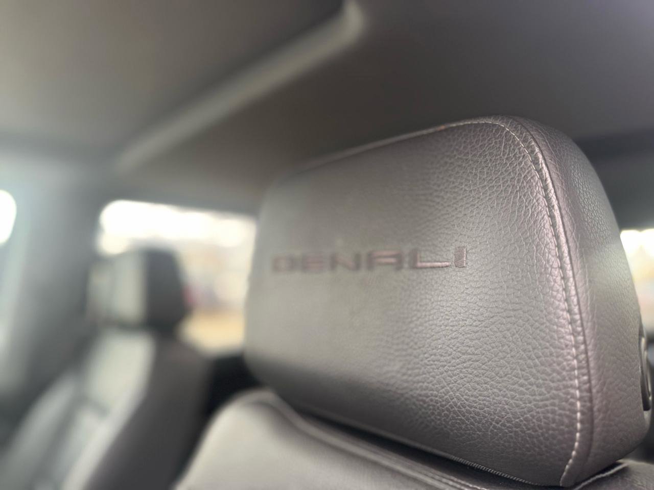 Used 2021 GMC Sierra 1500 Denali w/ Denali Ultimate Package AWD/4WD image 40