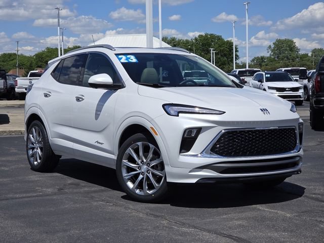 Used 2024 Buick Encore GX Avenir w/ Avenir Technology Package AWD/4WD image 2