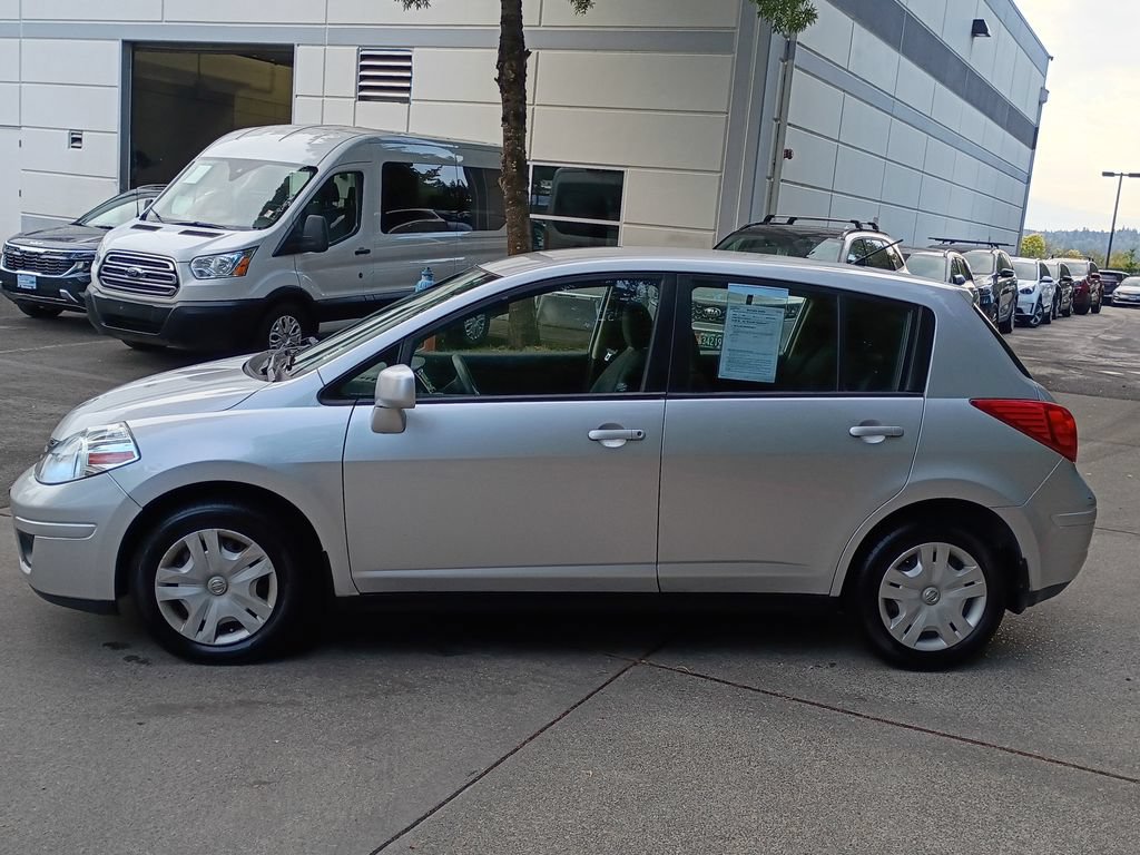 Used 2011 Nissan Versa 1.8 S w/ Plus Pkg FWD image 6