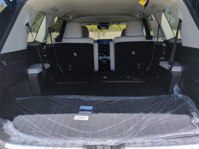 New 2026 Toyota Grand Highlander XLE image 24