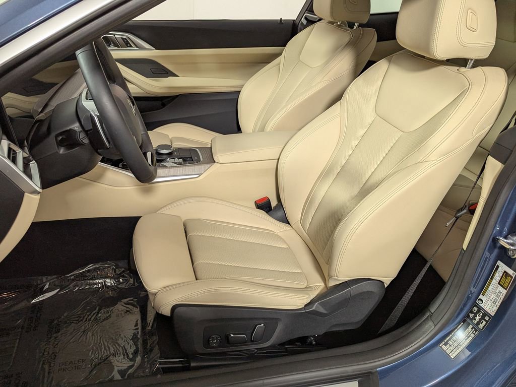 Used 2025 BMW 430i xDrive Coupe w/ Convenience Package image 16