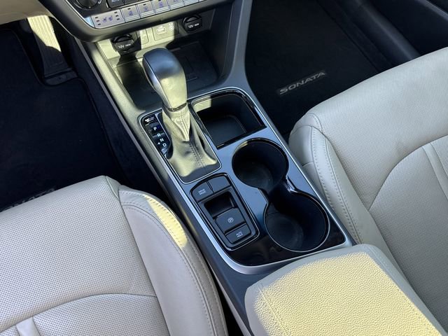 Used 2019 Hyundai Sonata Limited image 16