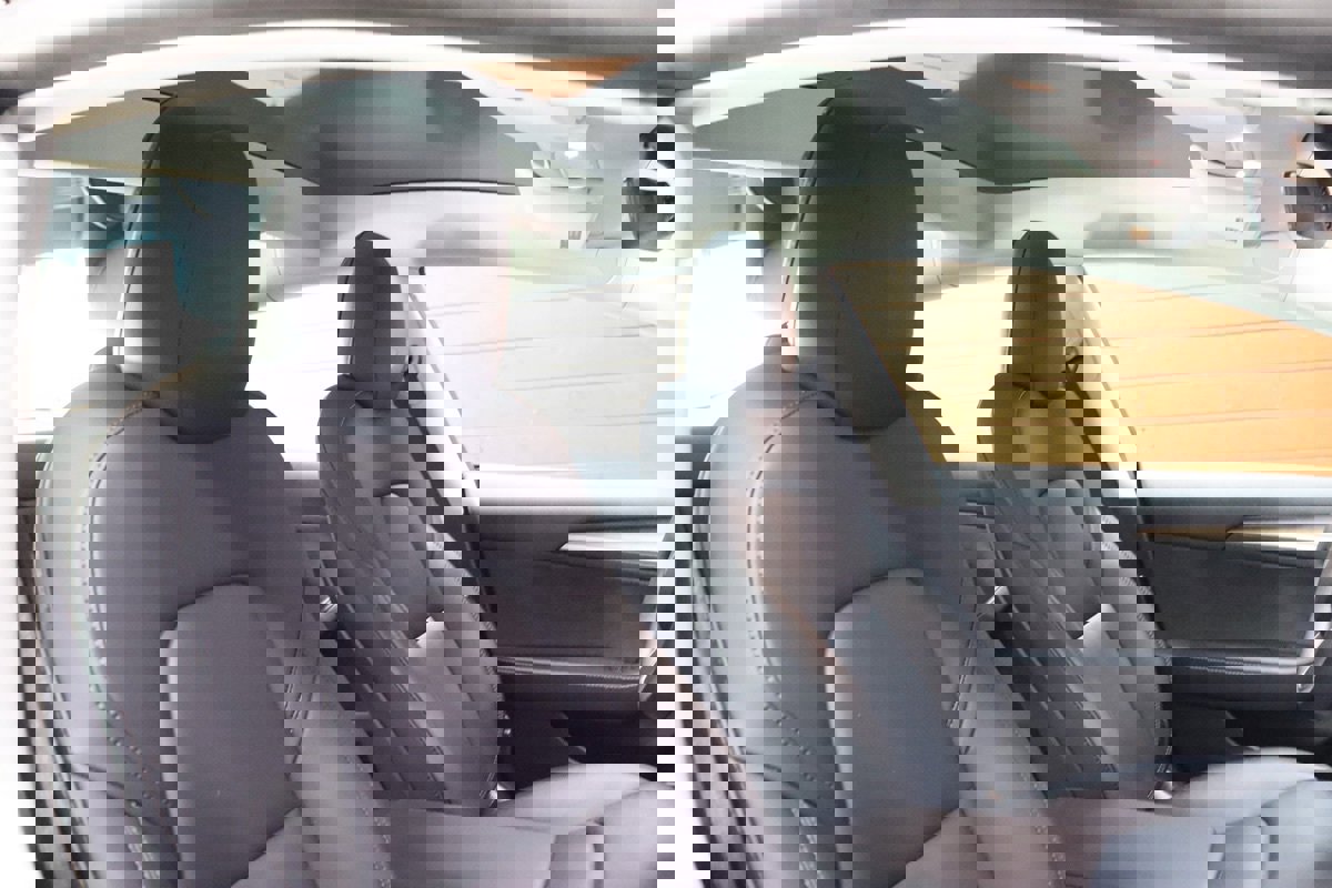 Used 2023 Tesla Model 3 Standard Range image 56