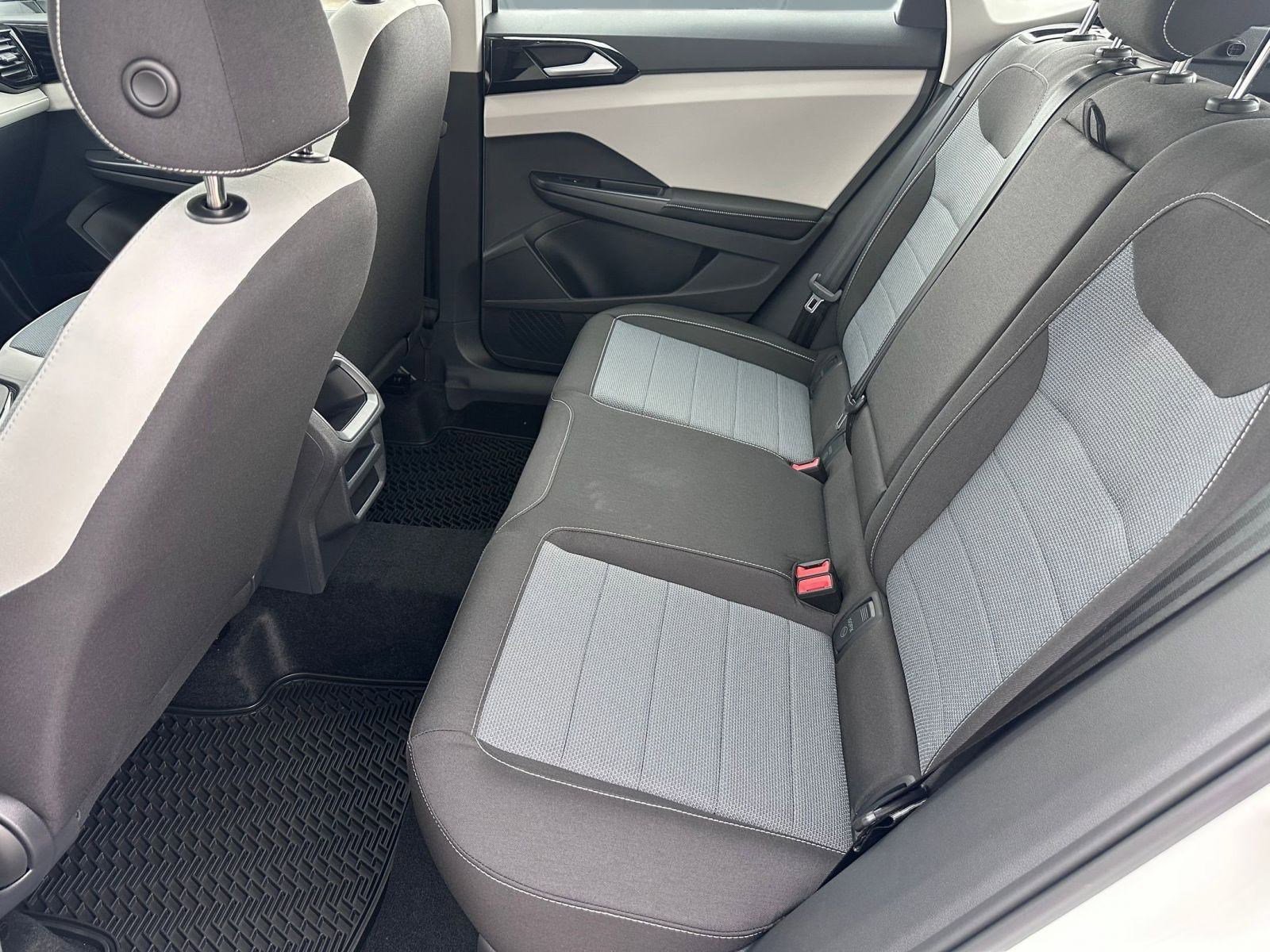 New 2026 Volkswagen Taos S image 13