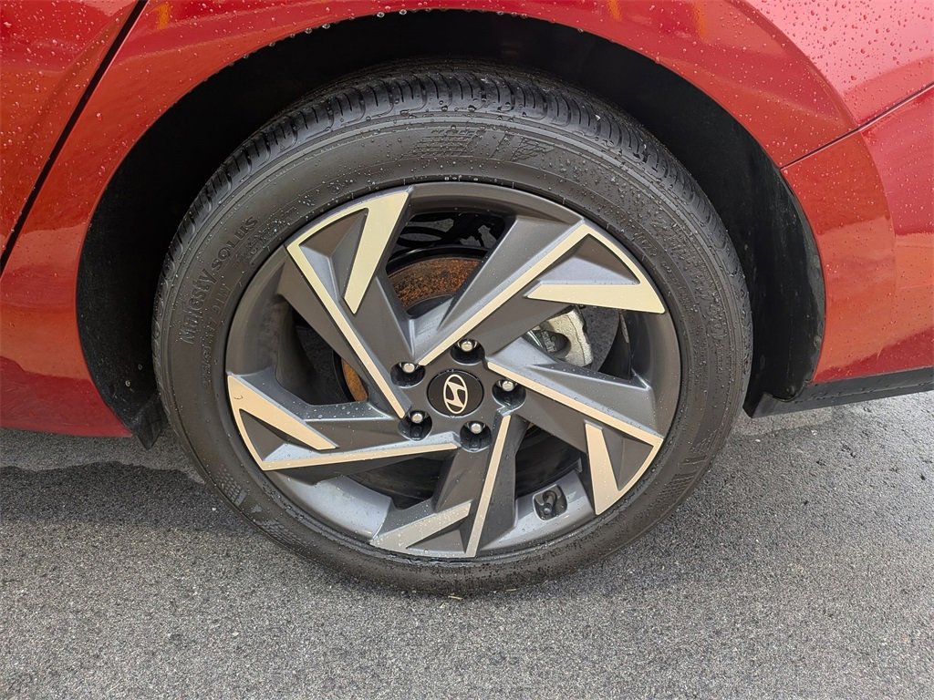 Certified 2024 Hyundai Elantra SEL w/ Convenience Package image 24