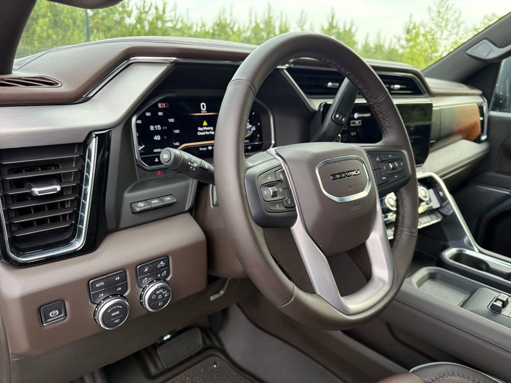 Used 2025 GMC Sierra 2500 Denali w/ Denali Reserve Package image 18