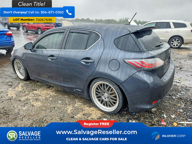 Used 2011 Lexus CT 200h Premium w/ Premium Audio Pkg FWD image 3