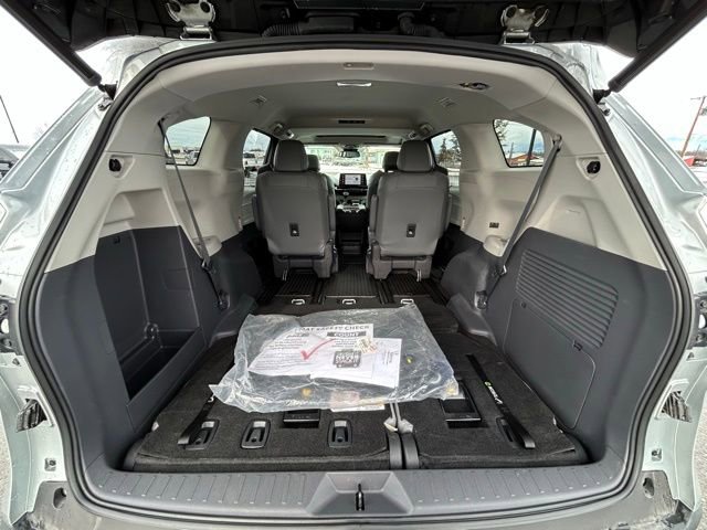 Used 2021 Toyota Sienna XLE image 54