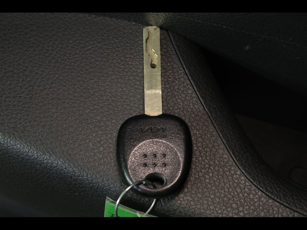 Used 2023 Kia Rio LX FWD image 27
