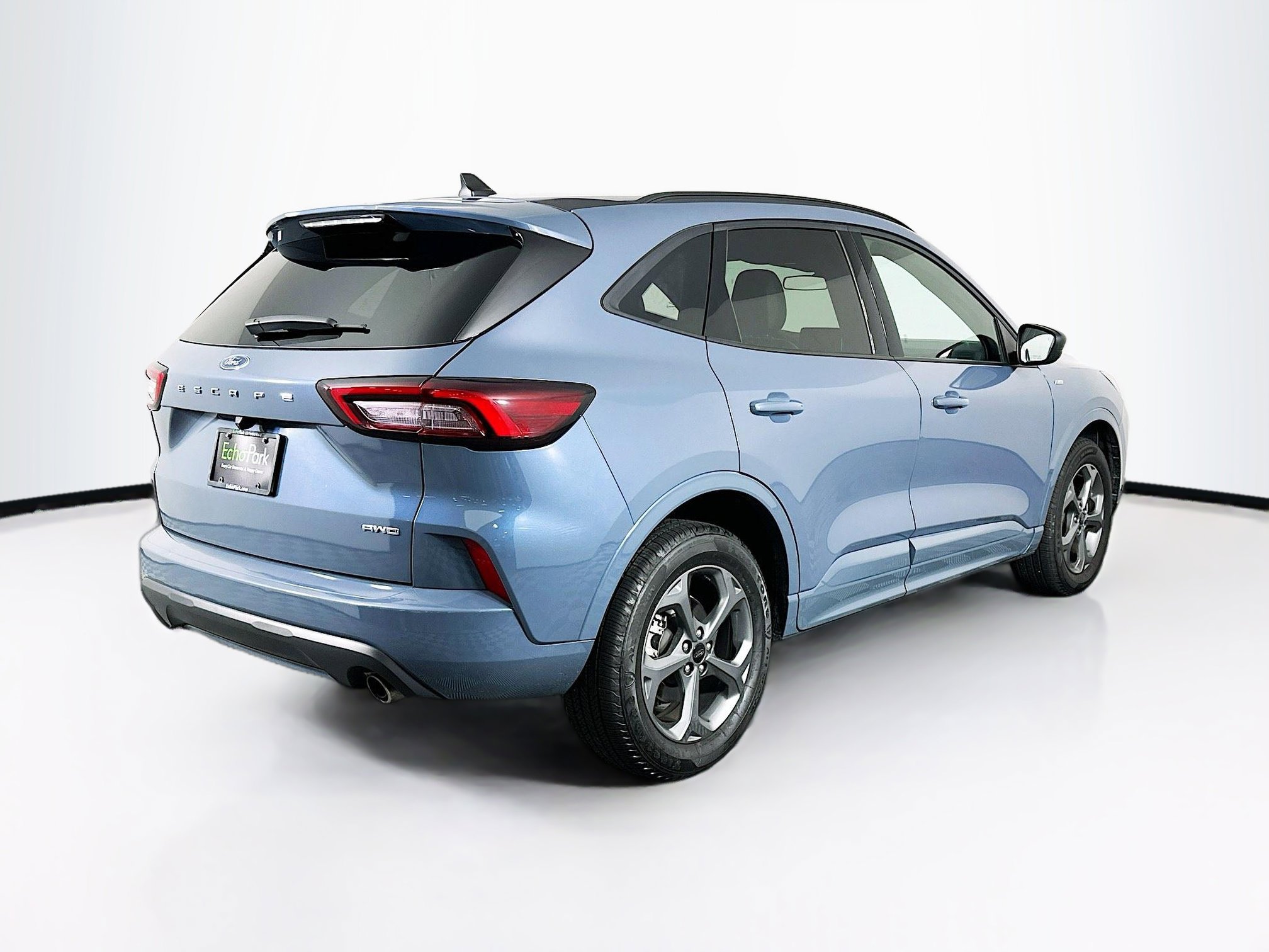 Used 2024 Ford Escape ST-Line image 9