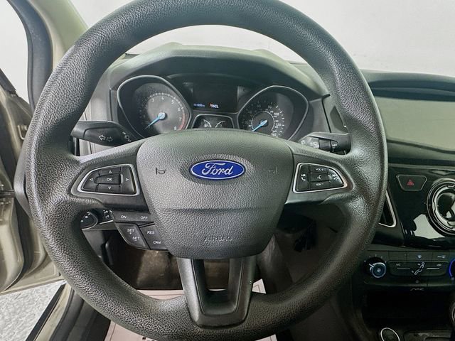 Used 2015 Ford Focus SE image 11