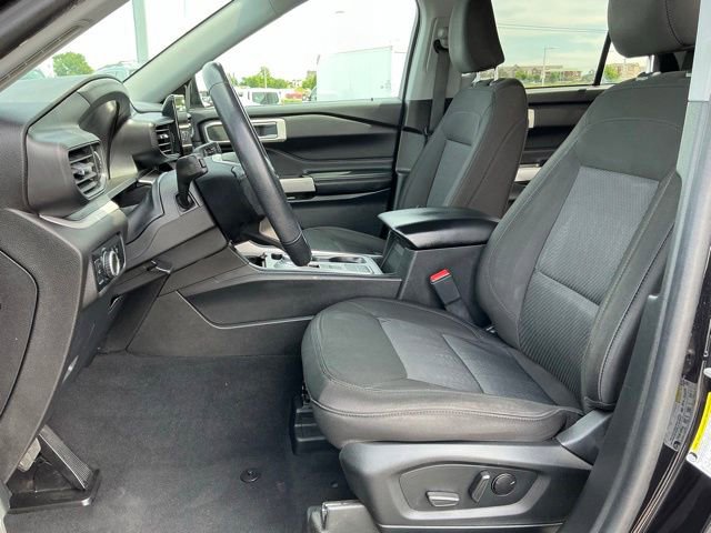 Used 2023 Ford Explorer XLT RWD image 15