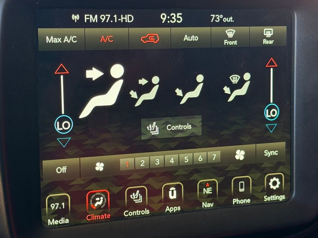 Used 2022 Jeep Renegade Latitude w/ Sun/Sound Group image 23