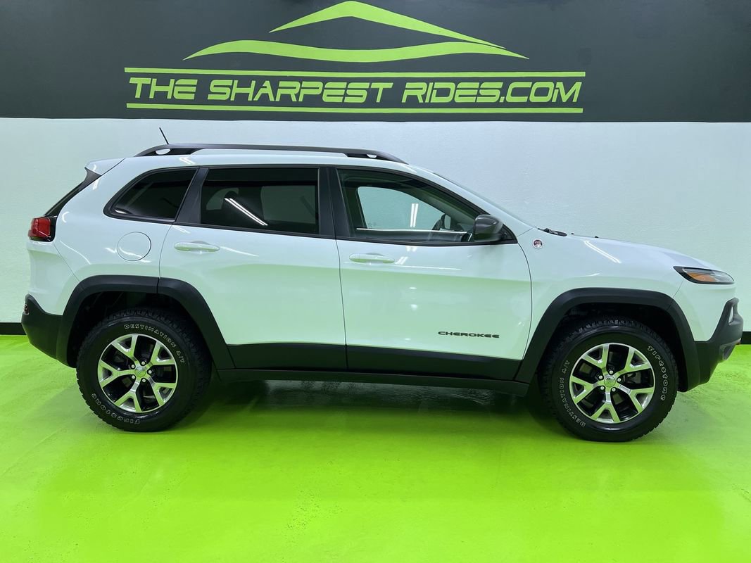 Used 2014 Jeep Cherokee Trailhawk w/ Leather Interior Group AWD/4WD image 11