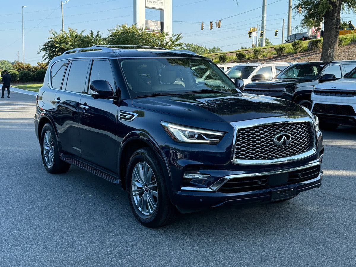 Used 2021 INFINITI QX80 Luxe w/ All-Season Package AWD/4WD image 7