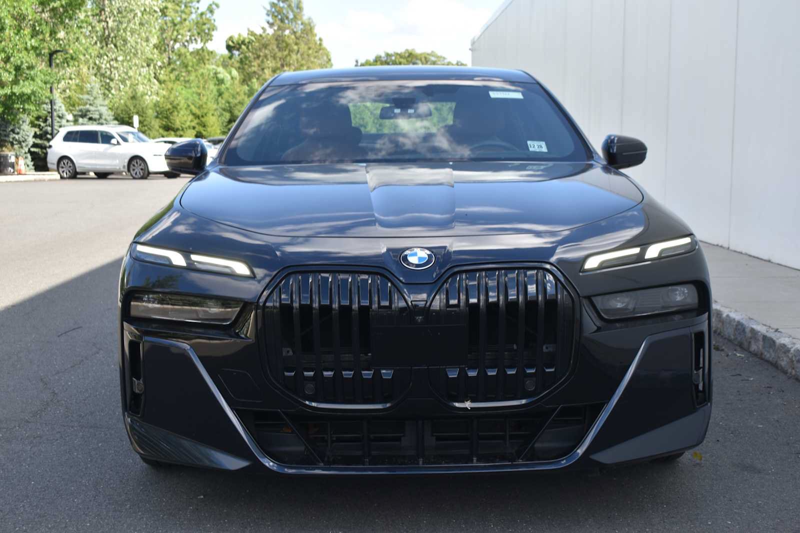 Certified 2024 BMW 740i xDrive AWD/4WD image 2