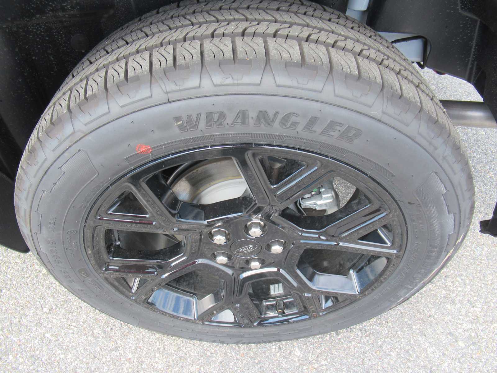 New 2026 Ford Maverick Lariat w/ Black Appearance Package AWD/4WD image 9