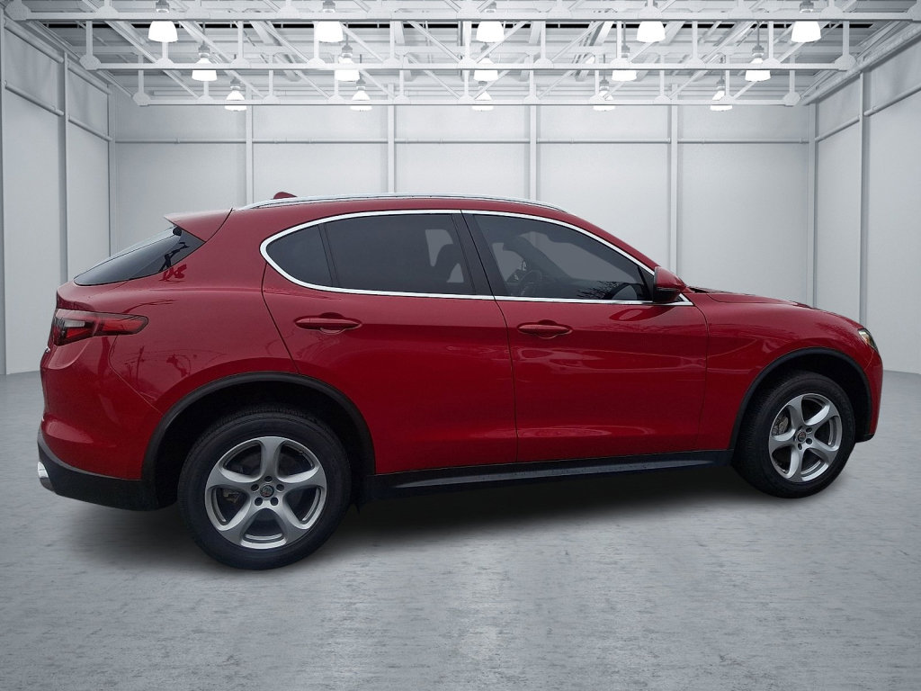 Used 2020 Alfa Romeo Stelvio RWD image 6