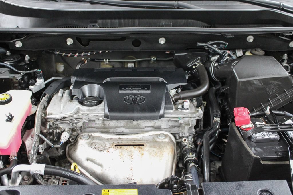 Used 2014 Toyota RAV4 Limited w/ Technology Package AWD/4WD image 44