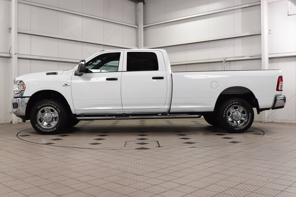 Used 2024 RAM 3500 Tradesman AWD/4WD image 4