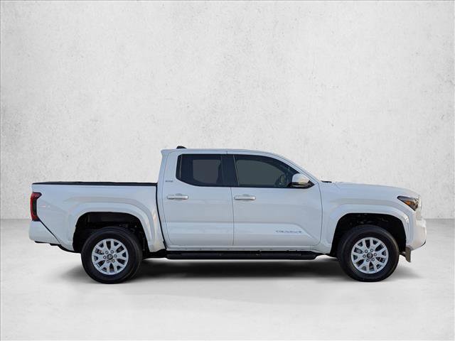 Certified 2024 Toyota Tacoma SR5 AWD/4WD image 4