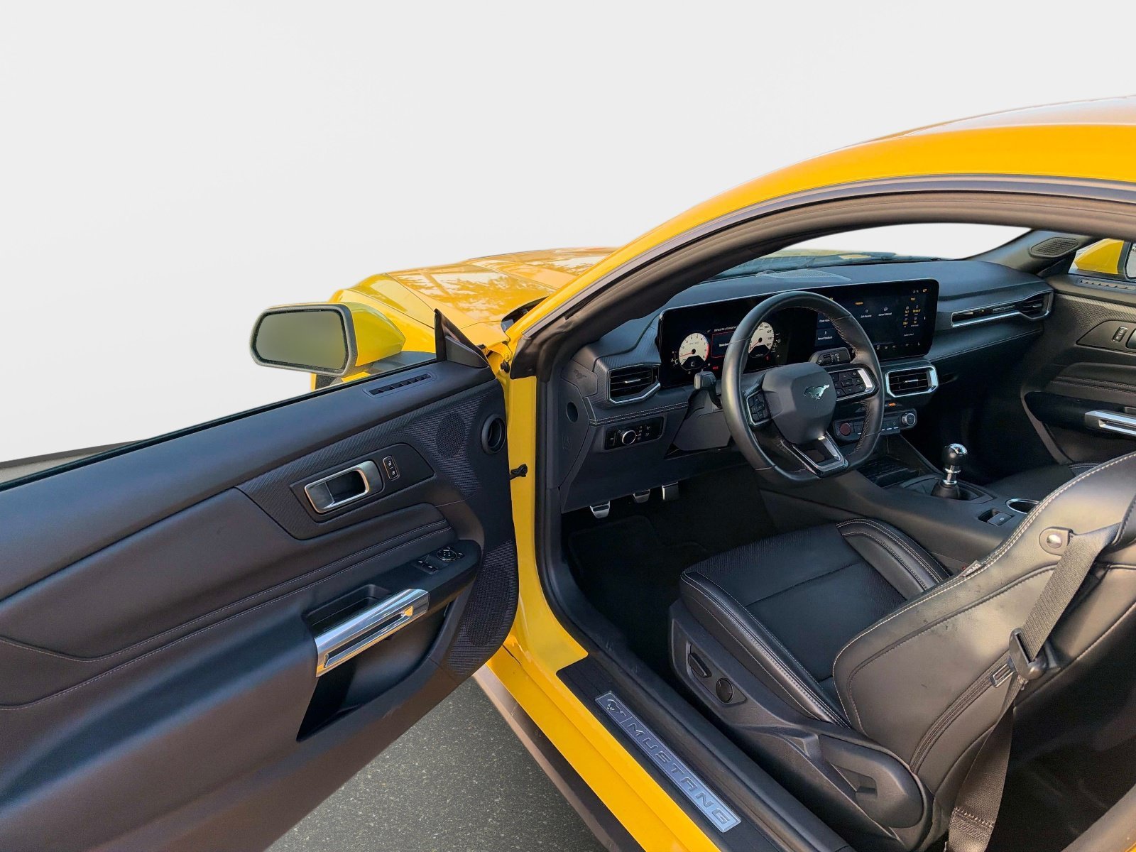 Used 2024 Ford Mustang GT Premium RWD image 11