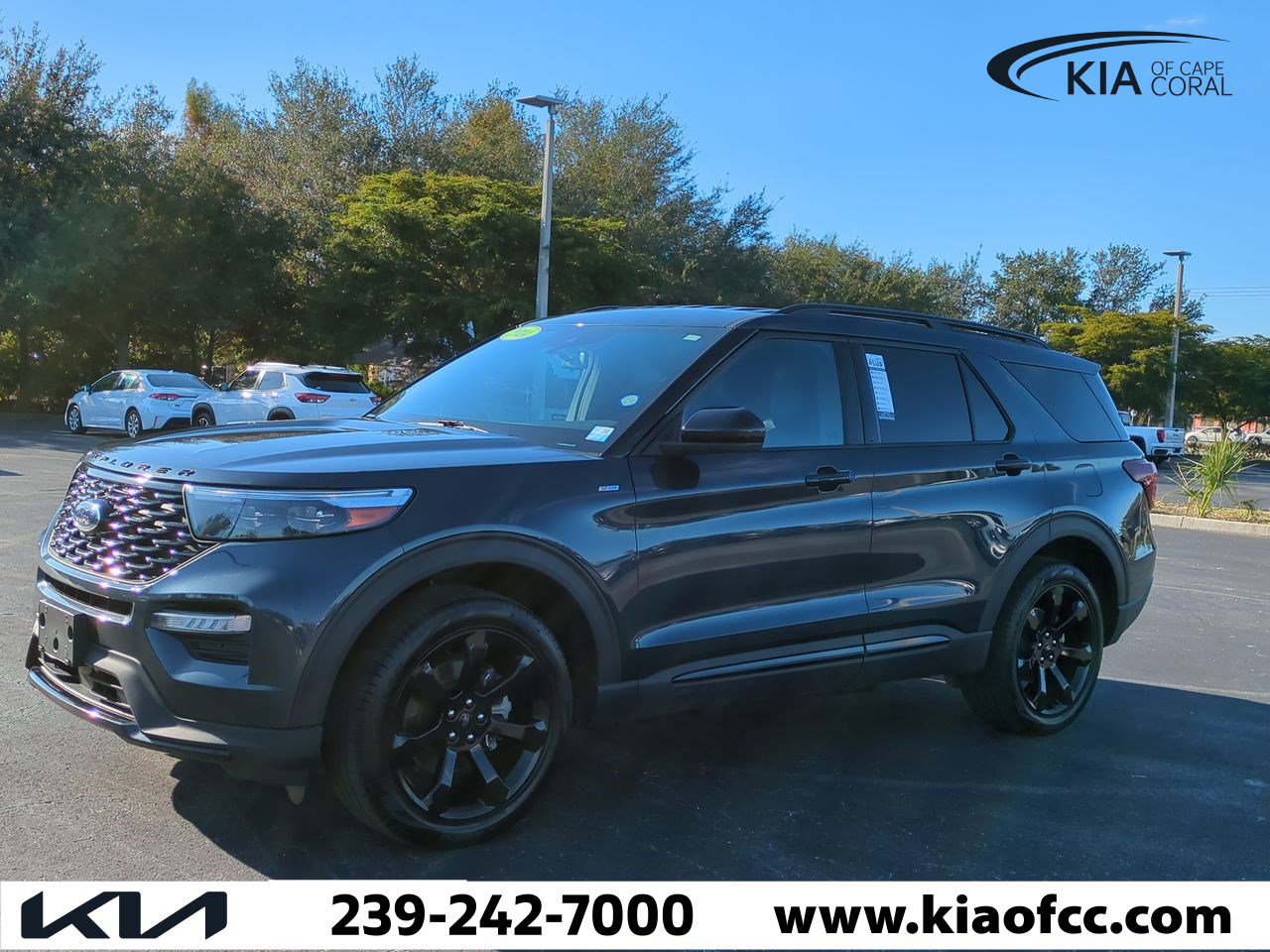 Used 2024 Ford Explorer ST-Line w/ Class IV Trailer Tow Package image 9