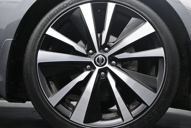 Used 2020 Nissan Altima 2.0 Platinum FWD image 9