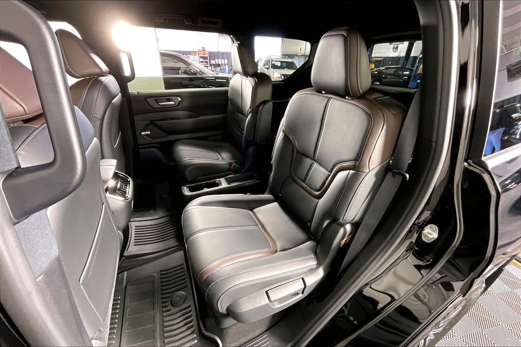 New 2026 Nissan Armada SL w/ Captain's Chari Seat Package AWD/4WD image 14