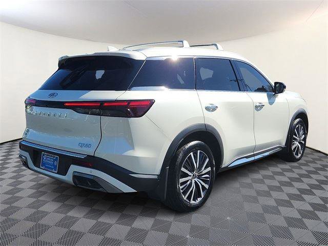 Used 2024 INFINITI QX60 Sensory w/ Cargo Package image 6