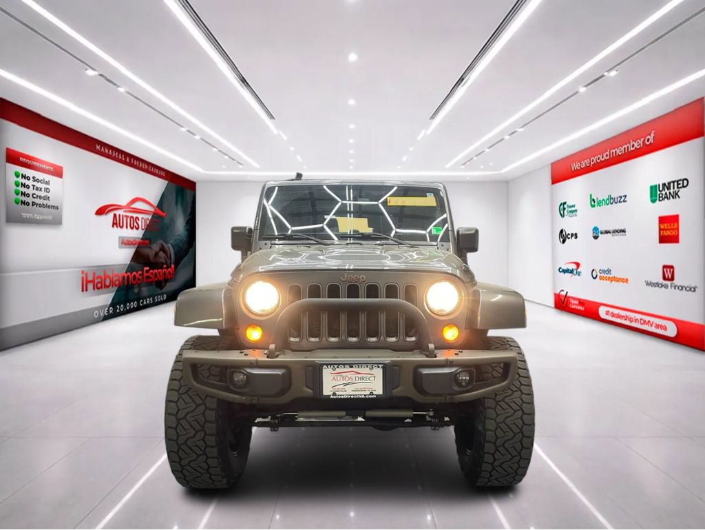 Used 2016 Jeep Wrangler Sahara AWD/4WD image 3