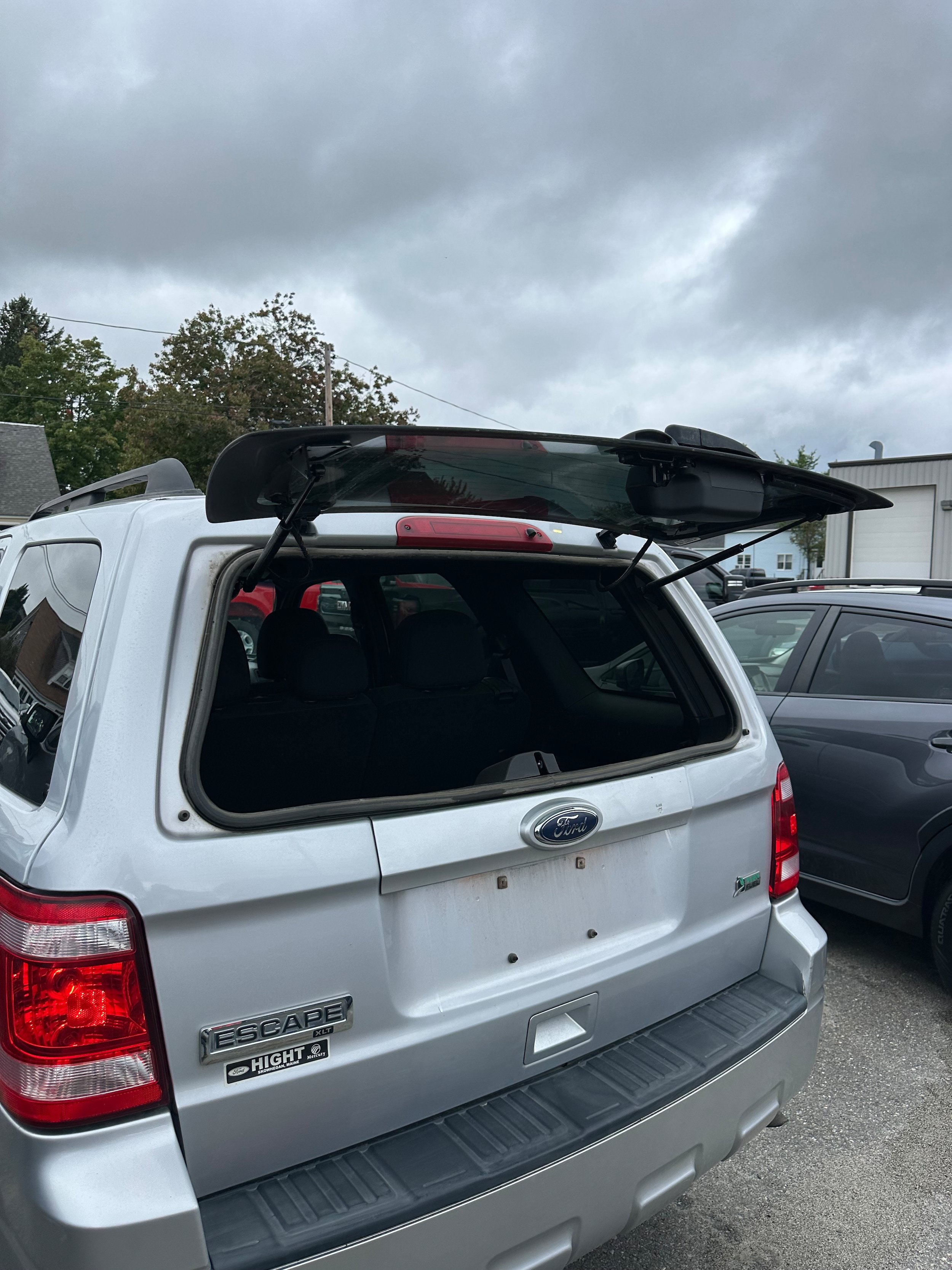 Used 2011 Ford Escape XLT AWD/4WD image 5