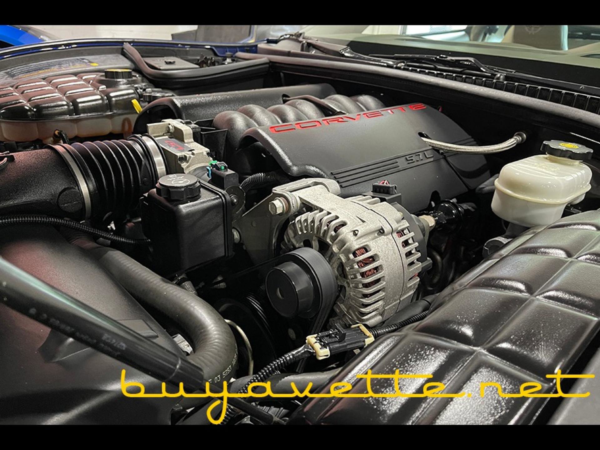 Used 2004 Chevrolet Corvette Coupe w/ Preferred Equipment Group image 23