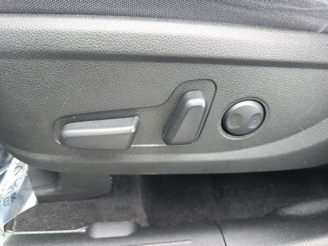 Certified 2023 Hyundai Santa Fe SEL image 6