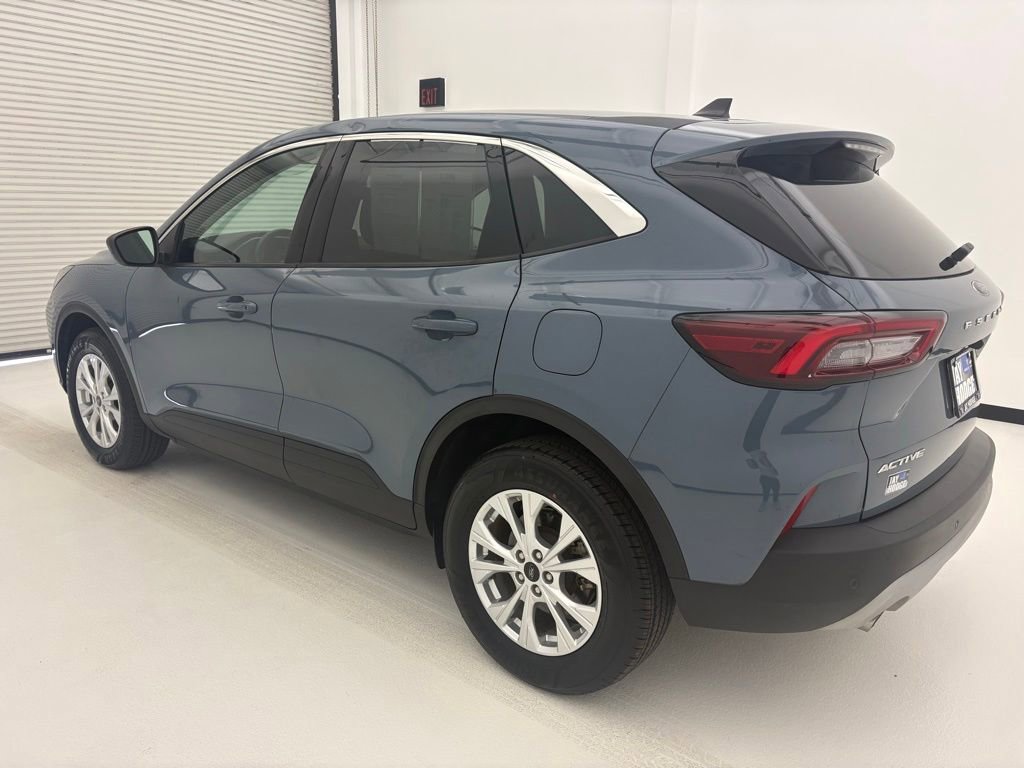 Used 2023 Ford Escape Active AWD/4WD image 16