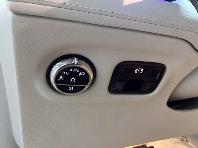 Used 2023 Mercedes-Benz EQE 350+ 4MATIC SUV w/ Exclusive Trim Package image 32