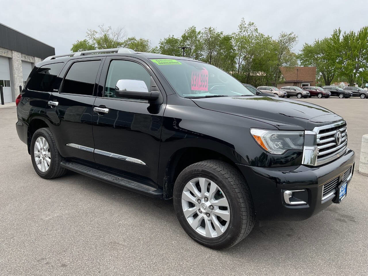 Used 2018 Toyota Sequoia Platinum AWD/4WD image 10