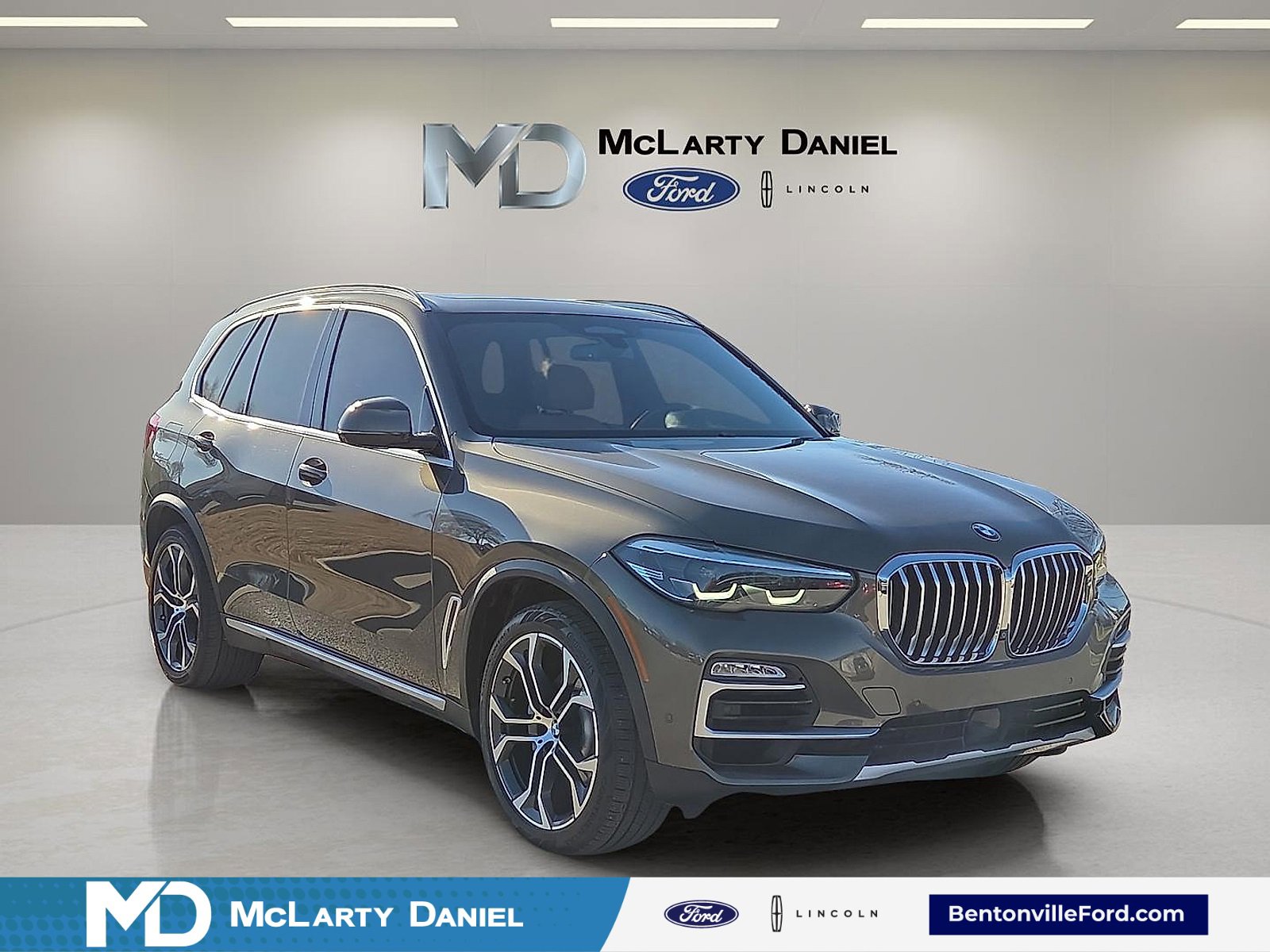 Used 2021 BMW X5 xDrive40i w/ Premium Package image 1