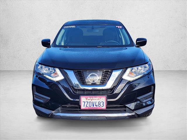 Used 2017 Nissan Rogue S FWD image 2
